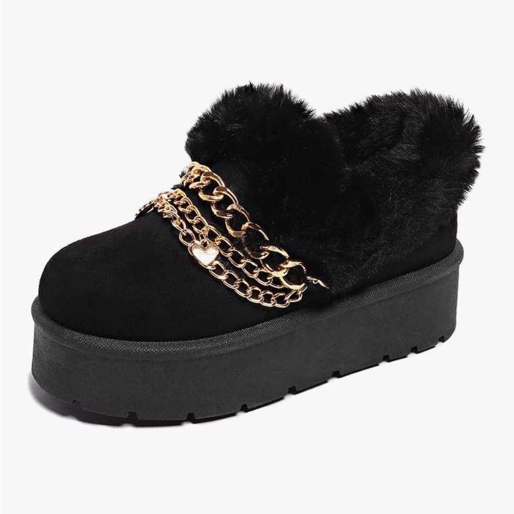 ⭐️ Elegant Black Fur Women's Shoes with Gold Chain - Picture 3 of 7